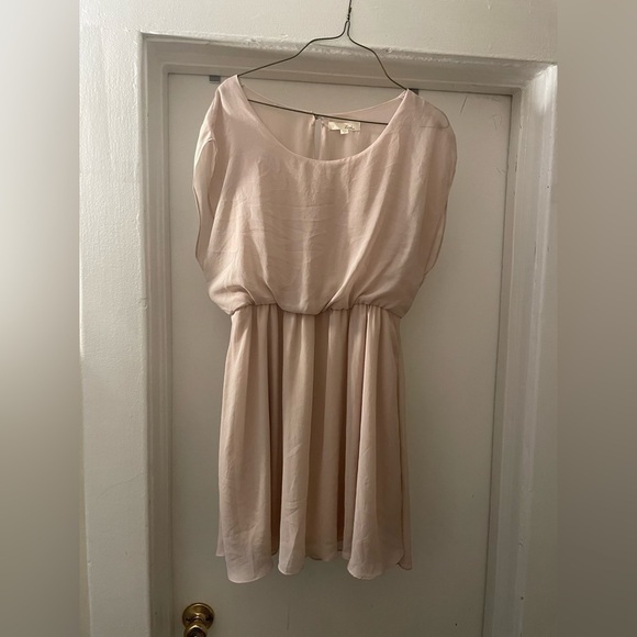 LUSH Cream cinched at waist dress size Large - Picture 1 of 6
